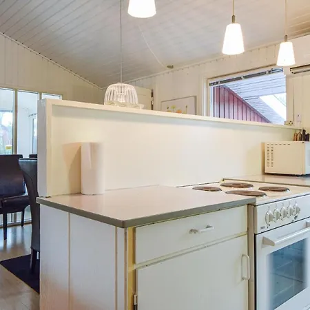 Holiday home Beautiful In W/ Wifi And 4 Bedrooms